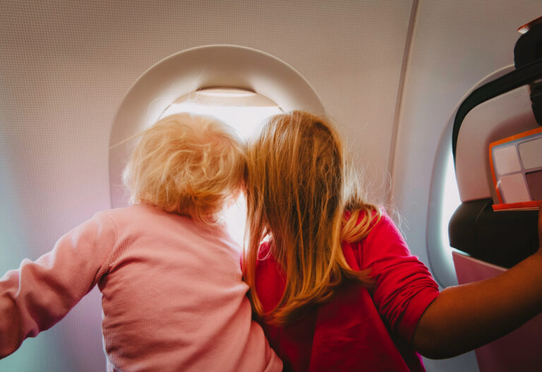 Should First Class Flights Be Child-Free? What Frequent Flyers ACTUALLY Think…