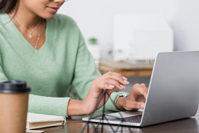 10 Rookie Digital Nomad Jobs To Start You Off